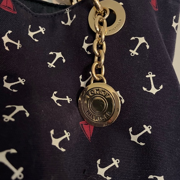 Tommy Hilfiger bag purse tote. Great beach bag. Gold Navy Red. Boats anchors - Picture 3 of 4